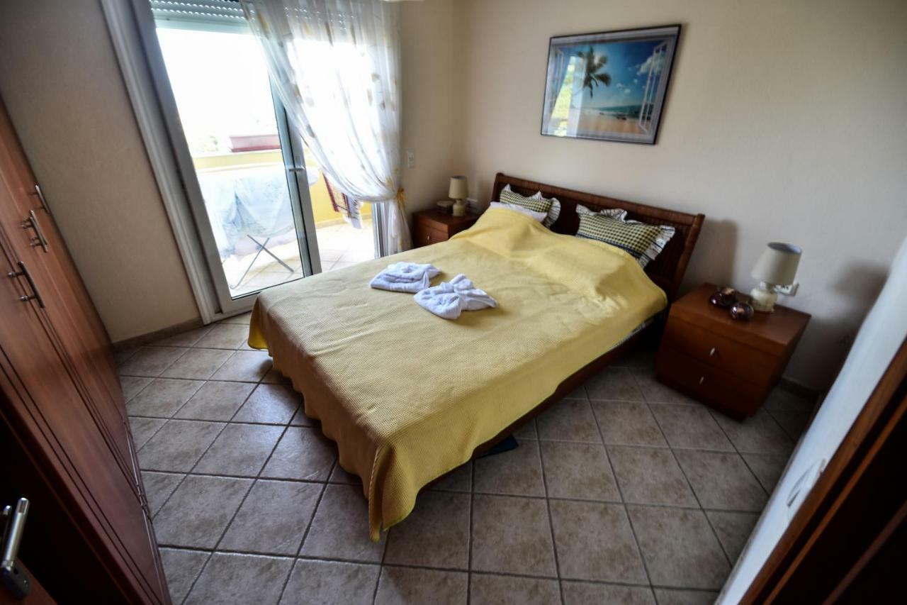 Martha'S Villa Nea Iraklitsa Dış mekan fotoğraf