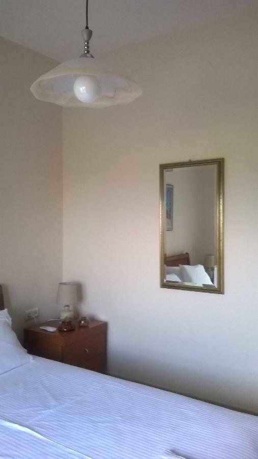 Martha'S Villa Nea Iraklitsa Dış mekan fotoğraf