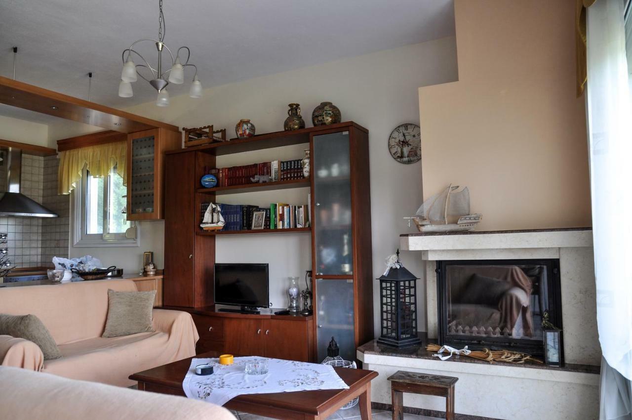 Martha'S Villa Nea Iraklitsa Dış mekan fotoğraf